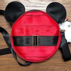 HARVEYS Santa Mickey Mouse Seatbelt Bag